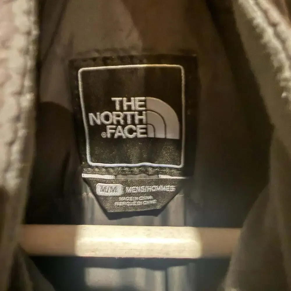 The North Face Men's Black Insulated Full Zip Puffer Jacket